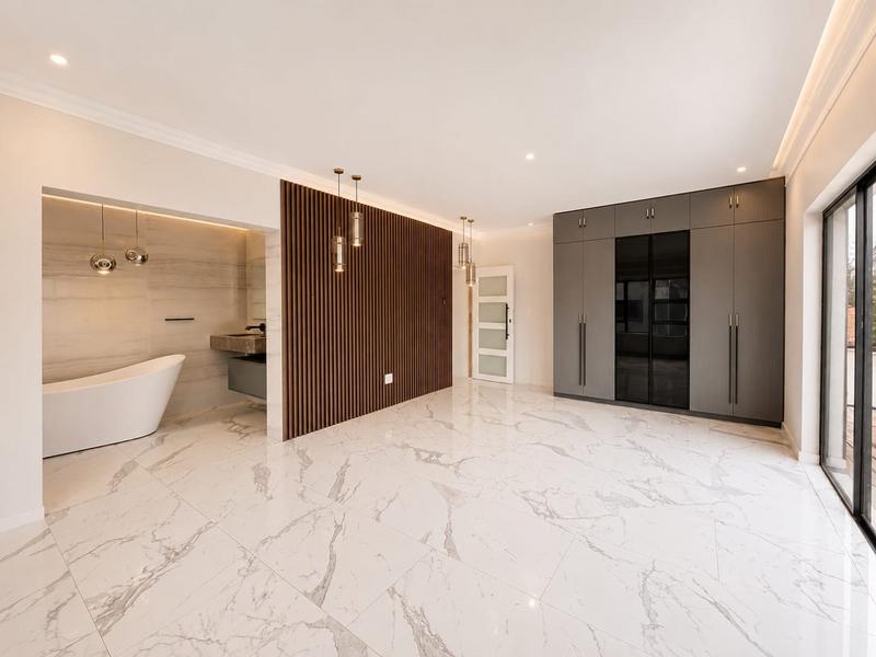5 Bedroom Property for Sale in Birdwood Estate North West
